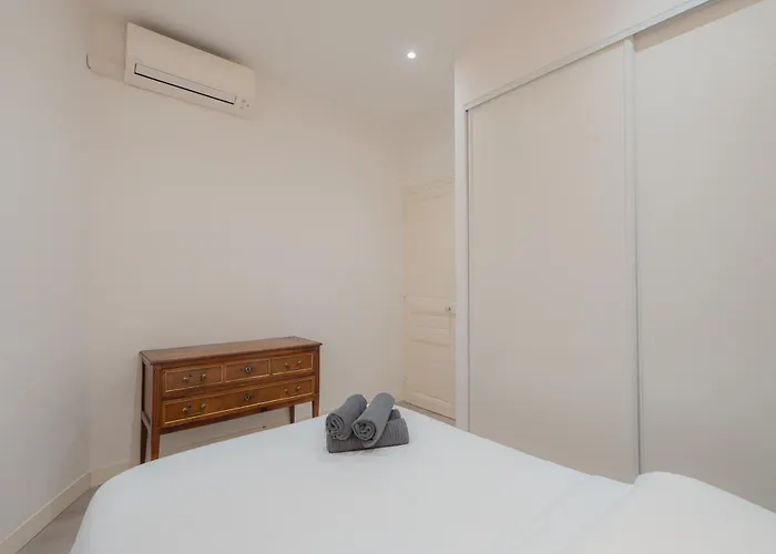 Apartment Superbe 3 Pieces Centre-ville Climatise *